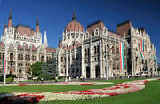 ブダペスト国会議事堂、中央市場とオペラハウス内部見学ツアー（食事なし）